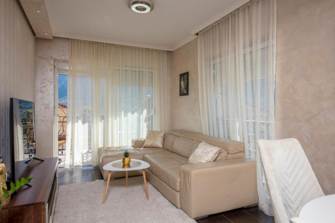Ena Apartment Cattaro Esterno foto