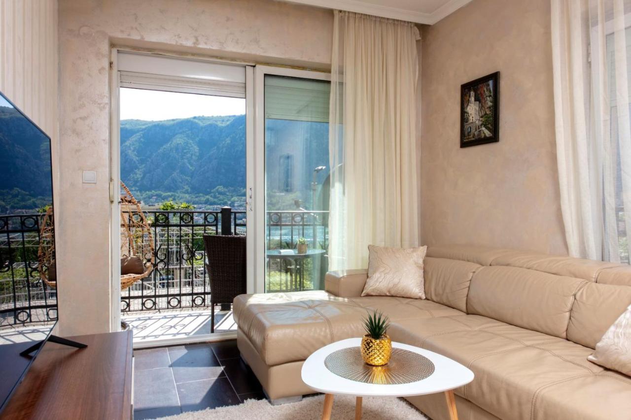 Ena Apartment Cattaro Esterno foto